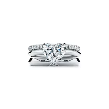Heart-shaped Diamond Engagement Ring in Platinum, 7