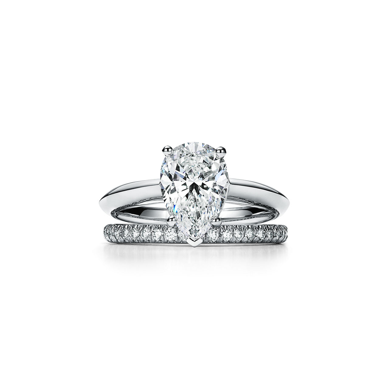 Pear-shaped Diamond Engagement Ring in Platinum image number 6