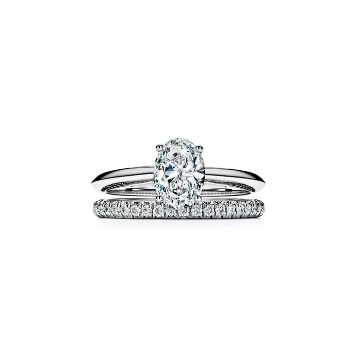 Oval-cut Diamond Engagement Ring in Platinum, 6