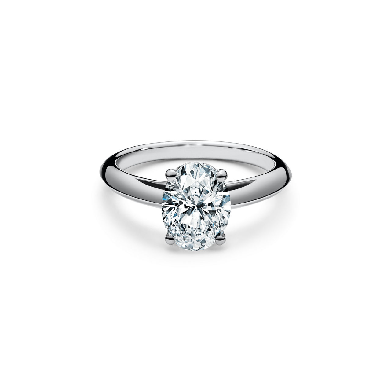 Oval-cut Diamond Engagement Ring in Platinum image number 0