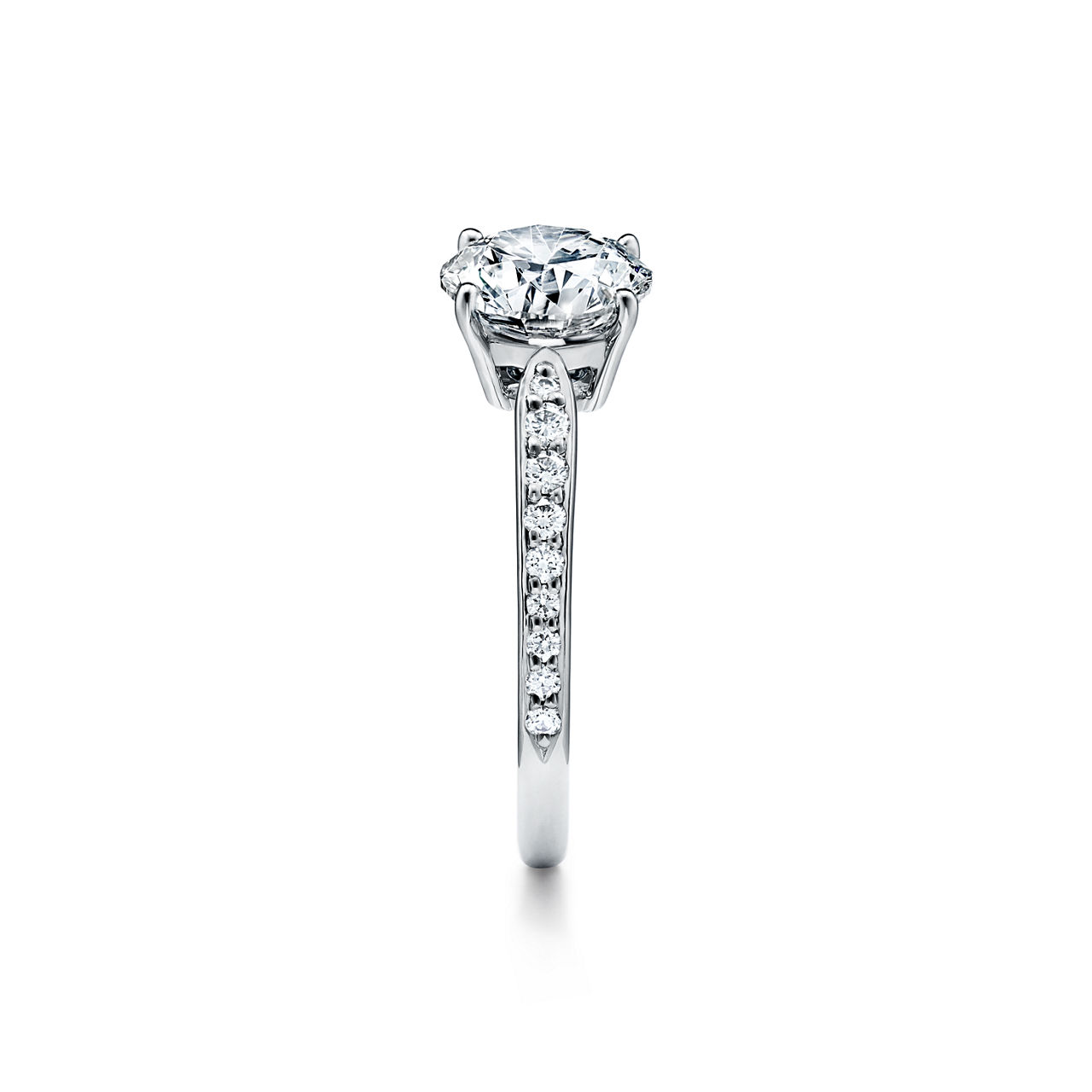 Tiffany Harmony®: Round Brilliant Engagement Ring with a Diamond Platinum Band image number 3