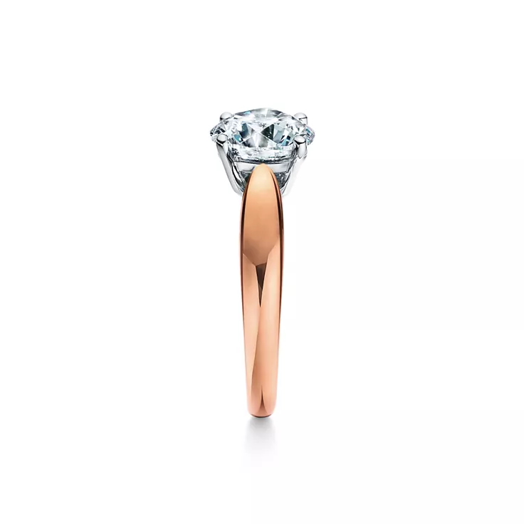 Tiffany Harmony®:Round Brilliant Engagement Ring in 18k Rose Gold, 4