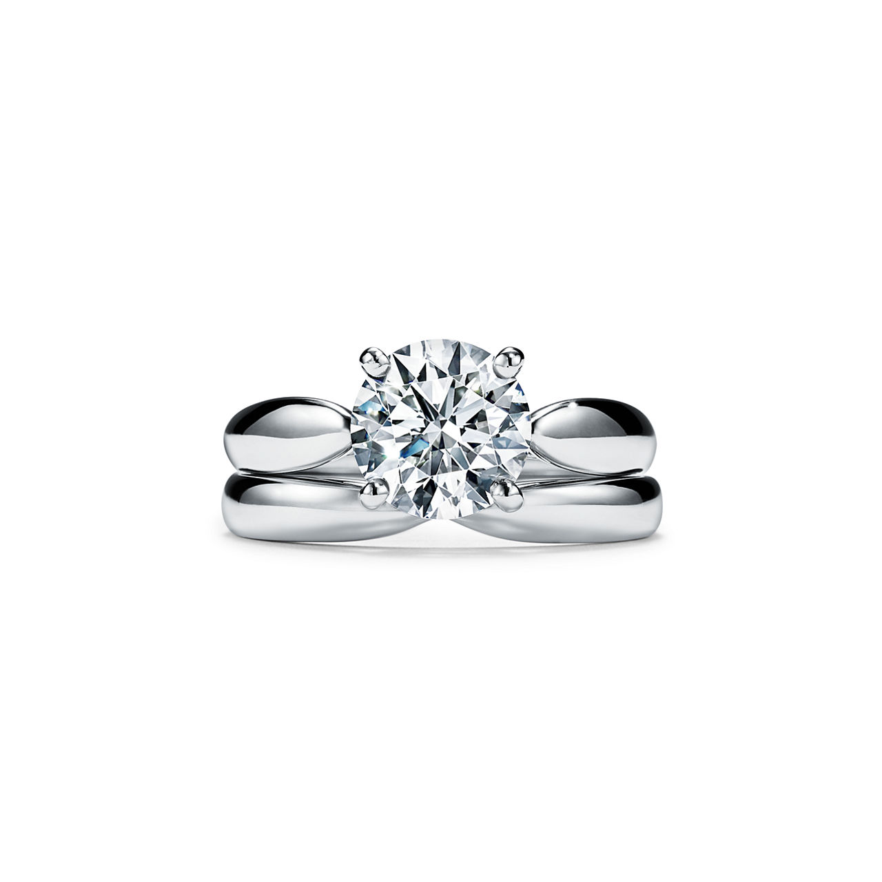 Tiffany Harmony®: Round Brilliant Engagement Ring in Platinum image number 6