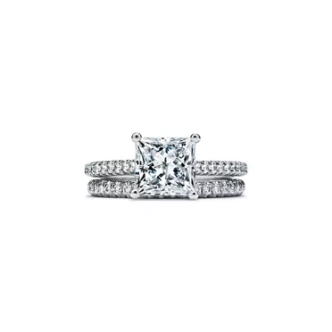 Tiffany Novo®:Princess-cut Engagement Ring with a Pavé-set Diamond Band in Platinum, 7