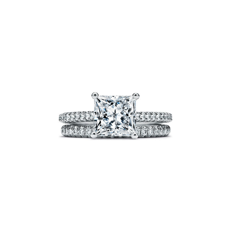 Tiffany Novo®:Anello di fidanzamento Taglio Princess con fedina in platino con pavé di diamanti numero immagine 6