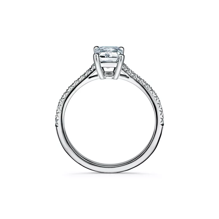 Tiffany Forever:Emerald-cut Engagement Ring with a Pav&eacute; Diamond Band in Platinum, 5