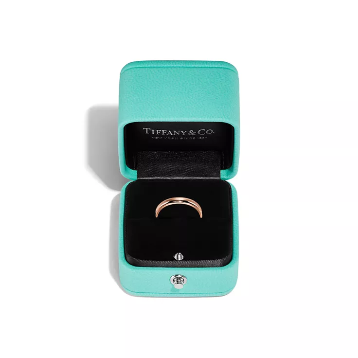 Tiffany Forever:Wedding Band Ring in Rose Gold, 3 mm Wide, 5