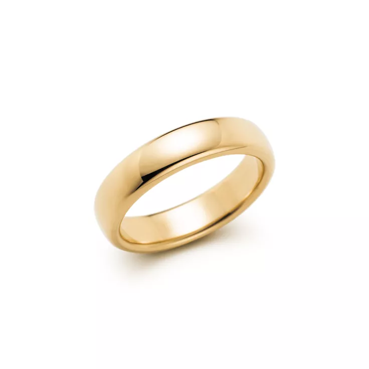 Tiffany Forever:Wedding Band Ring in Yellow Gold, 4.5 mm Wide, 5