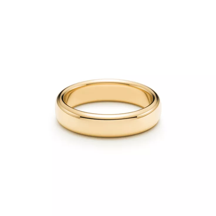 Tiffany Forever:Wedding Band Ring in Yellow Gold, 4.5 mm Wide, 6