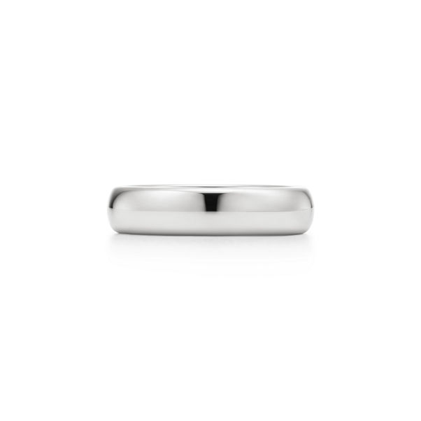 Tiffany Forever:Wedding Band Ring in Platinum, 4.5 mm Wide