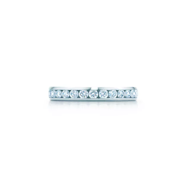 Tiffany® Setting: Wedding Band in Platinum with a Full Circle of Diamonds, 3 mm image number 0