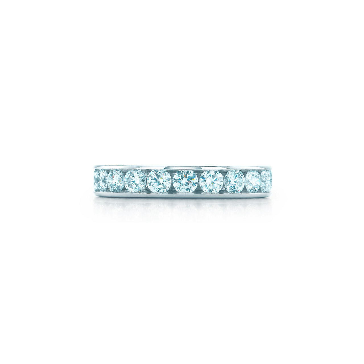  Wedding Band in Platinum with a Full Circle of Diamonds, 4 mm