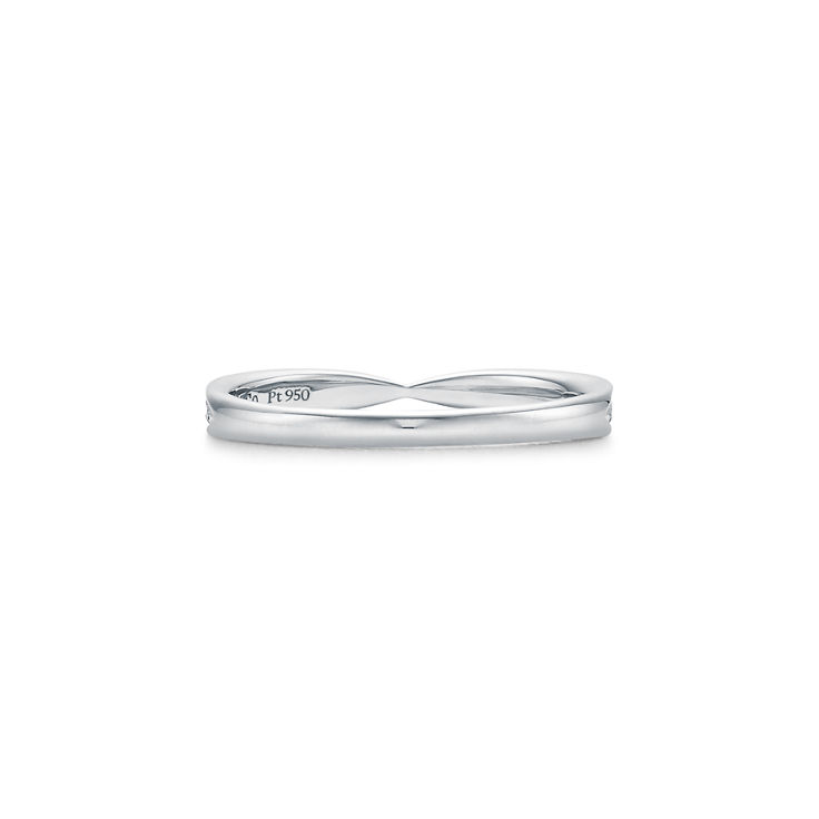 Tiffany Harmony®:Band Ring in Platinum with Diamonds, 1.8 mm image number 4