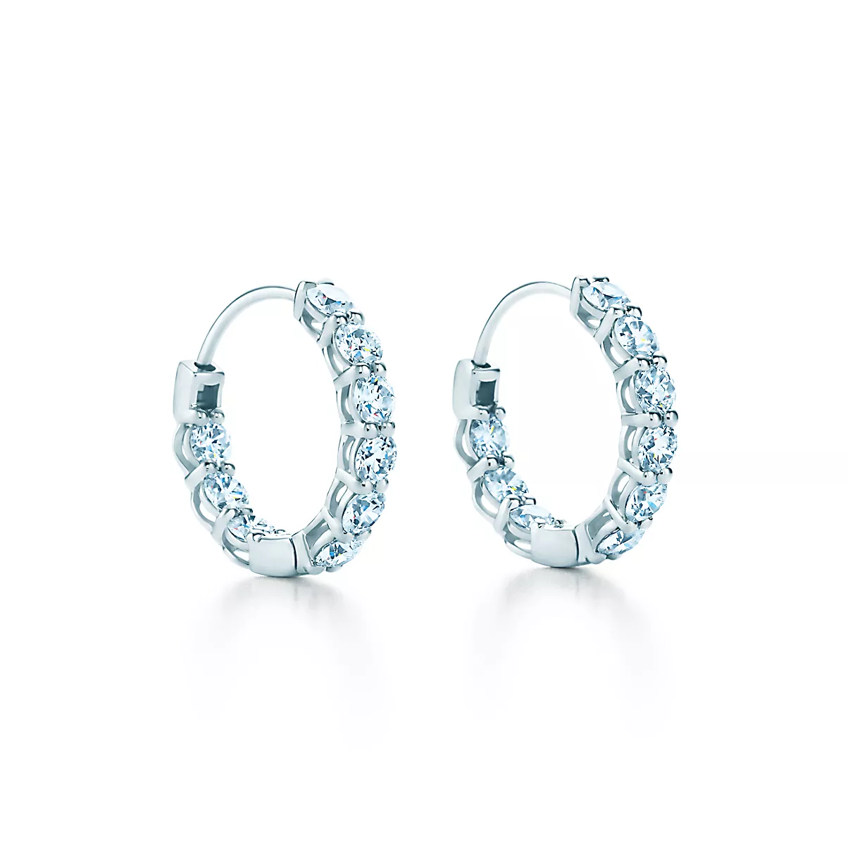 . Earrings 플래티늄 라운드 브릴리언트 다이아몬드 One Scale