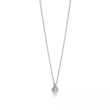 Tiffany Signature® Pearls:Pendant, 2