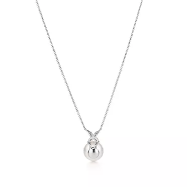 Tiffany Victoria® : Pendentif en perles et diamants , 2