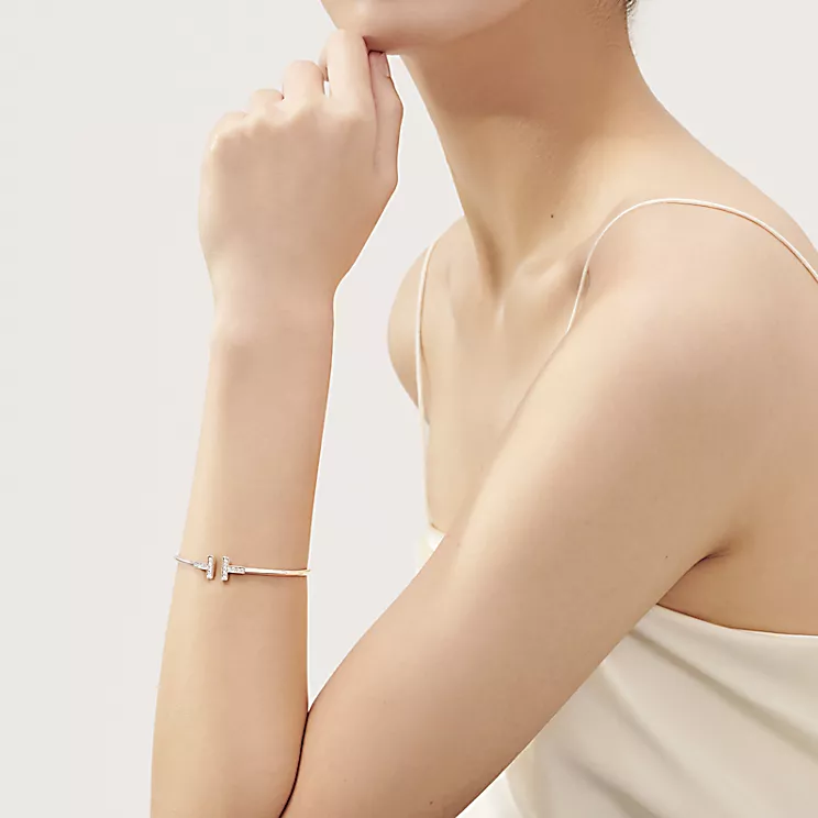 Tiffany T:다이아몬드 와이어 브레이슬릿, 18K 화이트 골드 이미지 번호 3