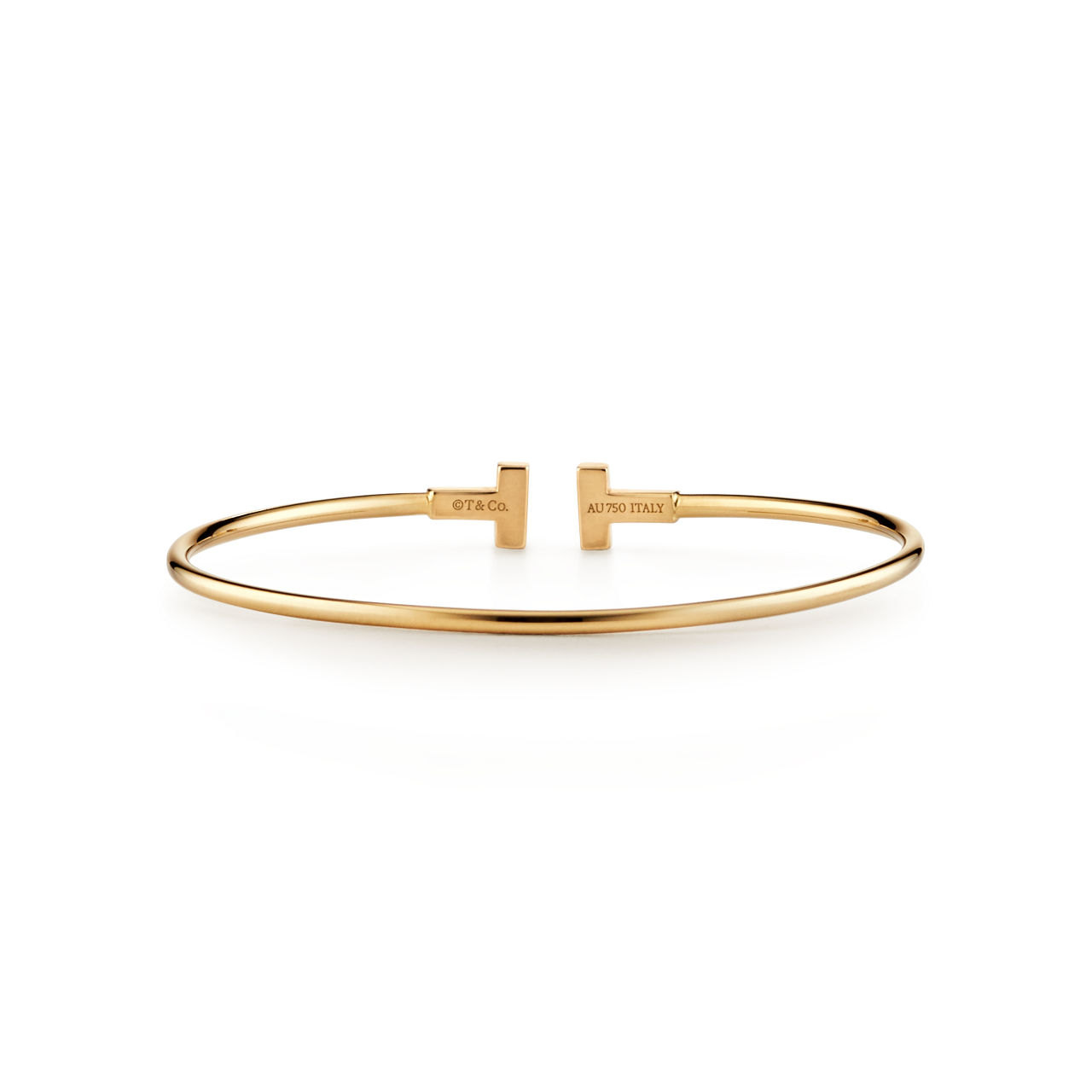 Tiffany T:Narrow Wire Bracelet in Yellow Gold image number 3