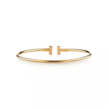 Tiffany T:Narrow Wire Bracelet in Yellow Gold, 3