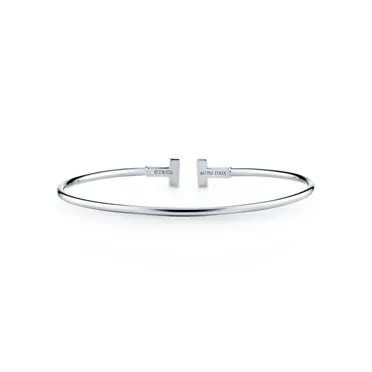 Tiffany T:Narrow Wire Bracelet in White Gold, 3