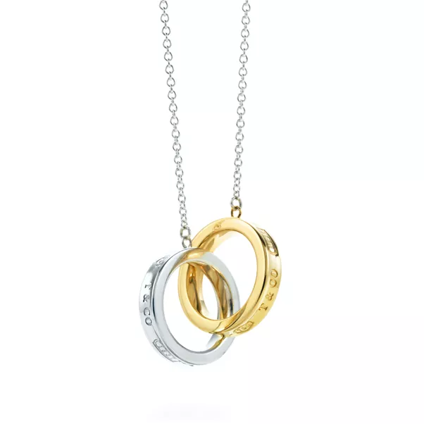  Anhänger aus verschlungenen Ringen 