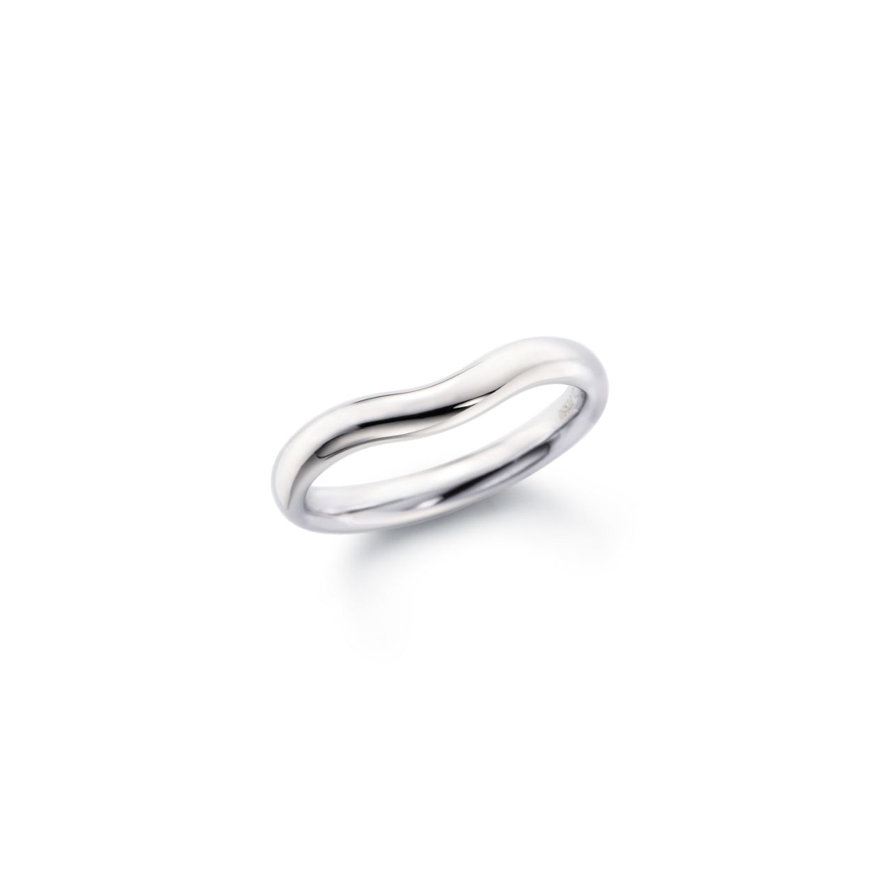 Curved Band Ring in Platinum