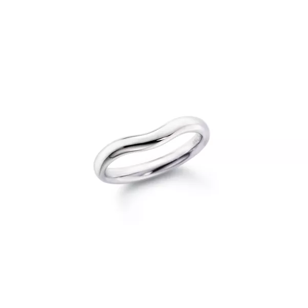 Curved Band Ring in Platinum