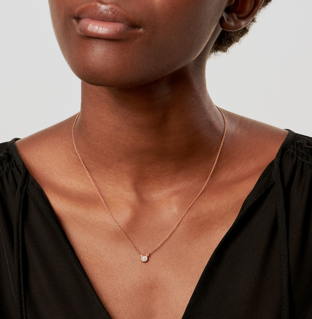 Colgante con un único diamante Diamonds by the Yard® en oro rosa