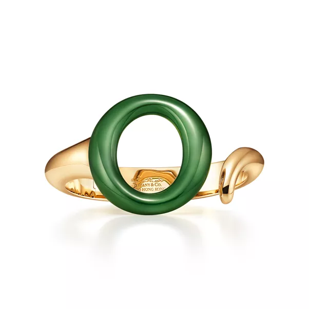 Sevillana™ Cuff in Yellow Gold with Green Nephrite Jade