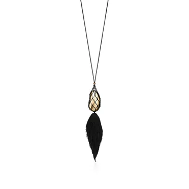 Elsa Peretti®:Bean® design Pendant in Yellow Gold, 29 x 50 mm, 2
