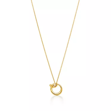Elsa Peretti&reg;:Small Alphabet Pendant in Yellow Gold, 2