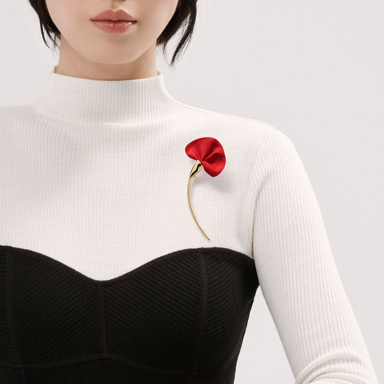 Amapola Brooch