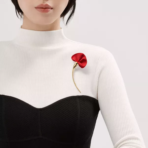 Amapola Brooch