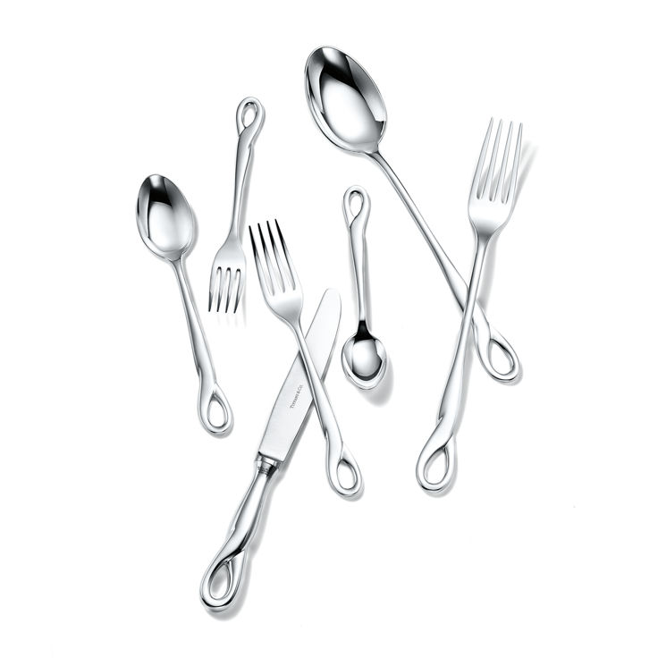 Elsa Peretti®:Padova 32-piece Flatware Set in Sterling Silver image number 1