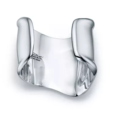 Elsa Peretti®:Medium Bone Cuff in Sterling Silver, 3