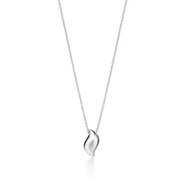 Elsa Peretti®:Feather Pendant in Sterling Silver, 3