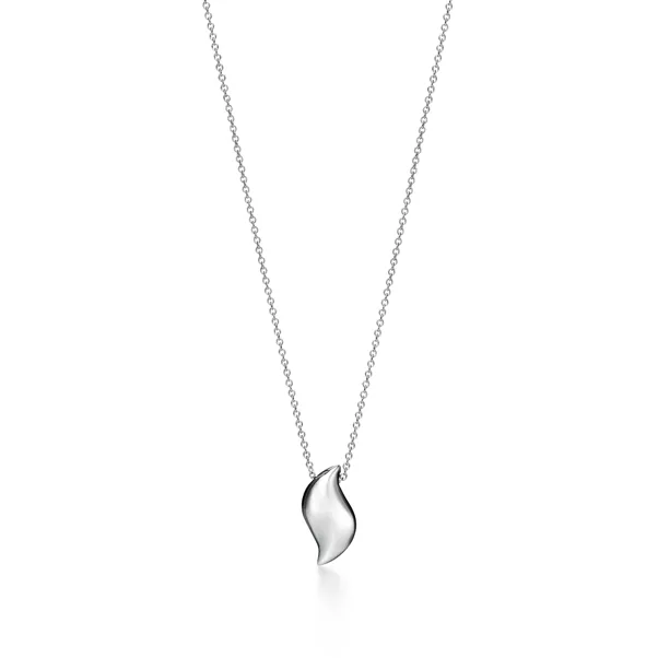  Feather pendant 