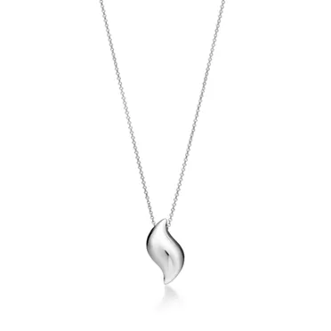 Elsa Peretti&reg;:Feather Pendant in Sterling Silver, 3
