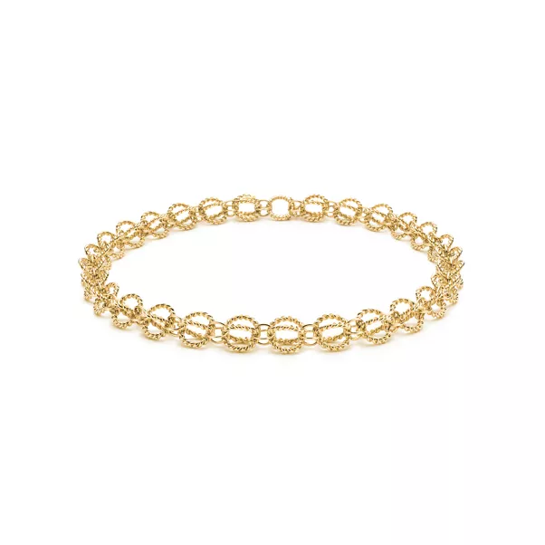 Circle Necklace in Yellow Gold