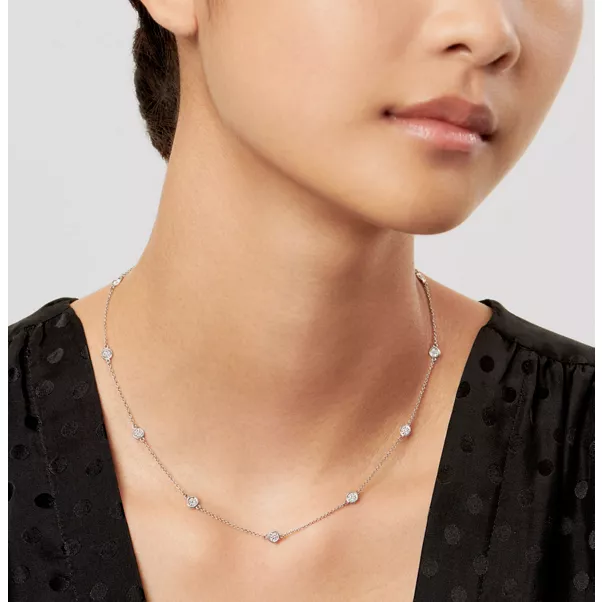  collar Diamonds by the Yard® 