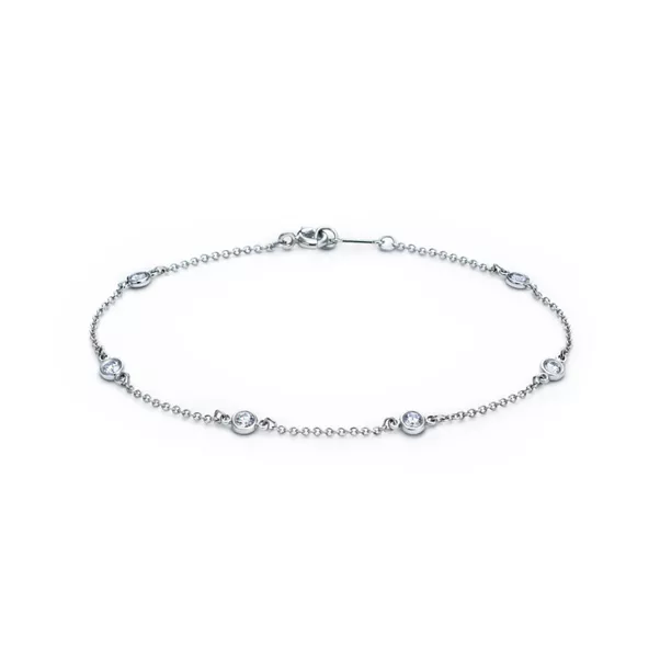  Diamonds by the Yard® Armband 