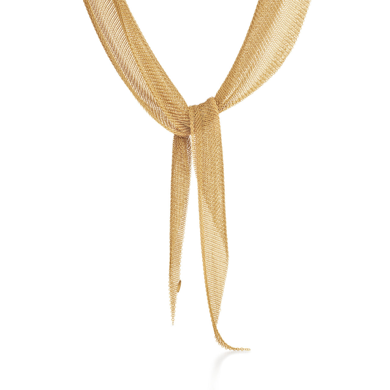 Elsa Peretti®:Mesh Scarf Necklace in Yellow Gold image number 3