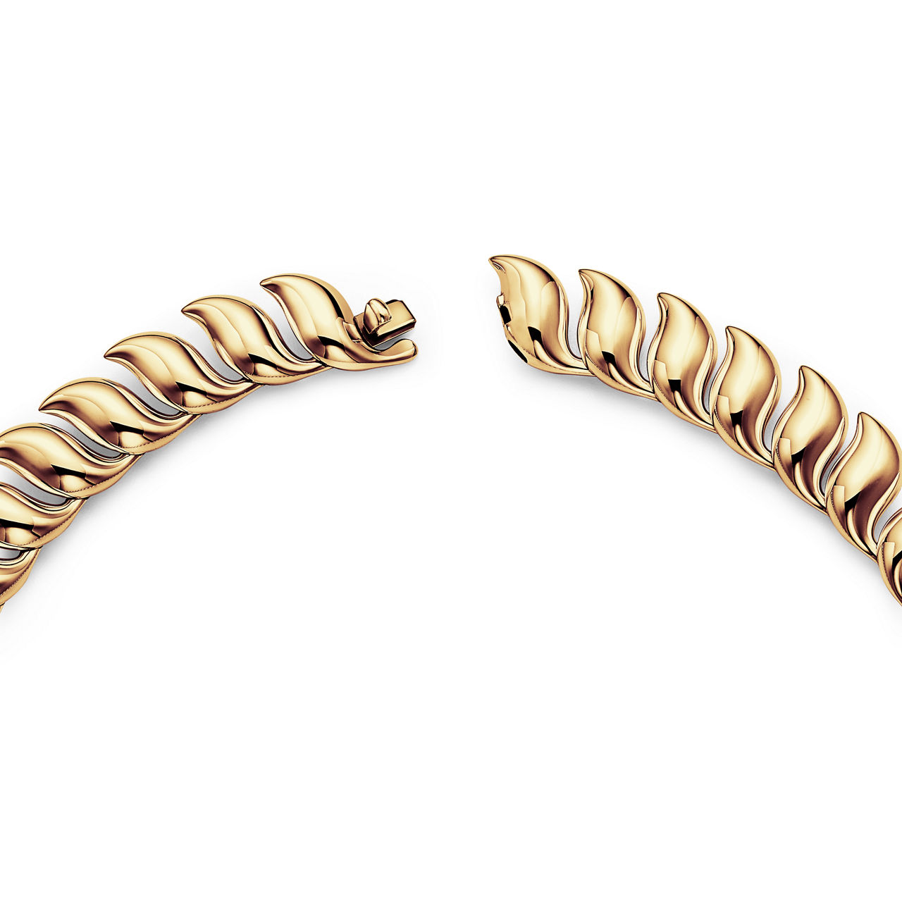 Elsa Peretti®:Feather Necklace in Yellow Gold image number 2