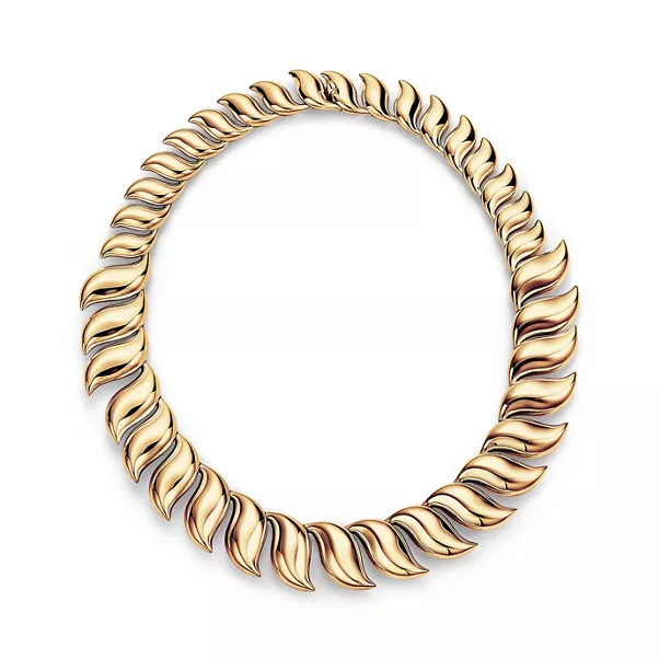 Feather Necklace in Yellow Gold