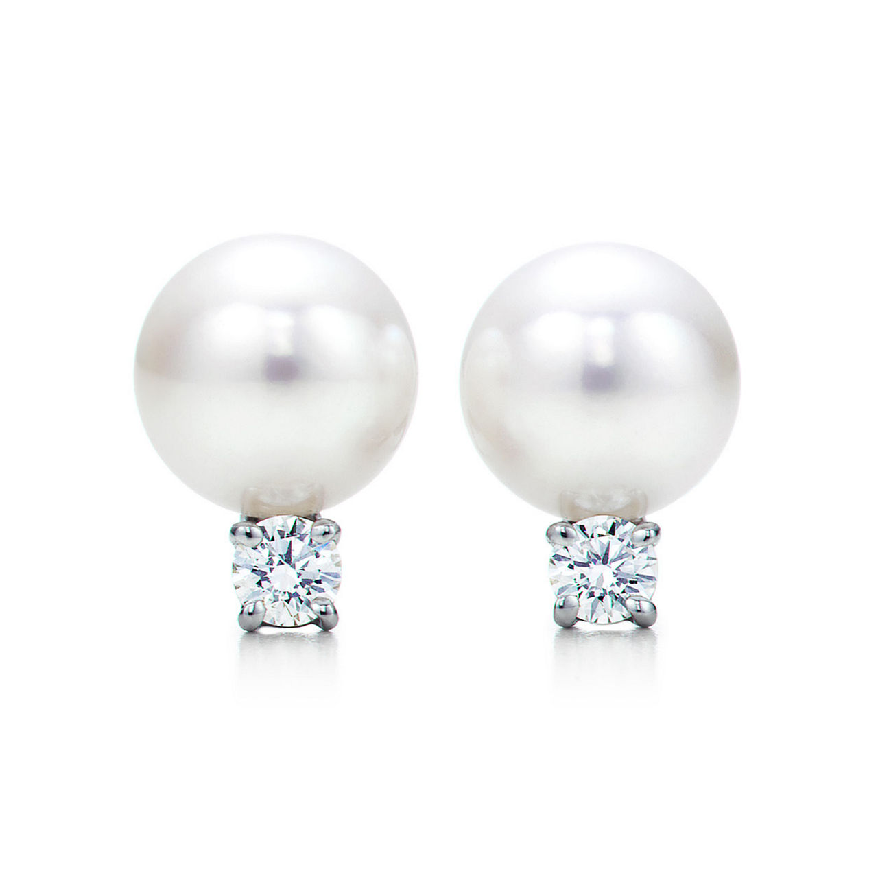 Tiffany Signature® Pearls:Earrings image number 0