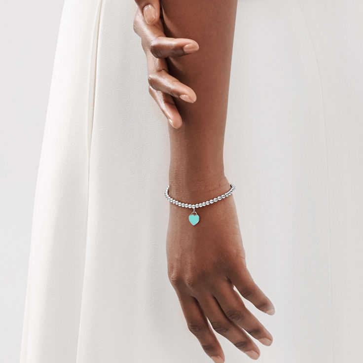 Return to Tiffany™:Pulsera de cuentas con insignia de corazón en color Tiffany Blue® en plata, 4 mm imagen número 1