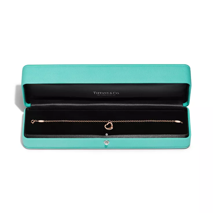 Elsa Peretti&reg;:Open Heart Bracelet in Rose Gold, 11 mm, 4