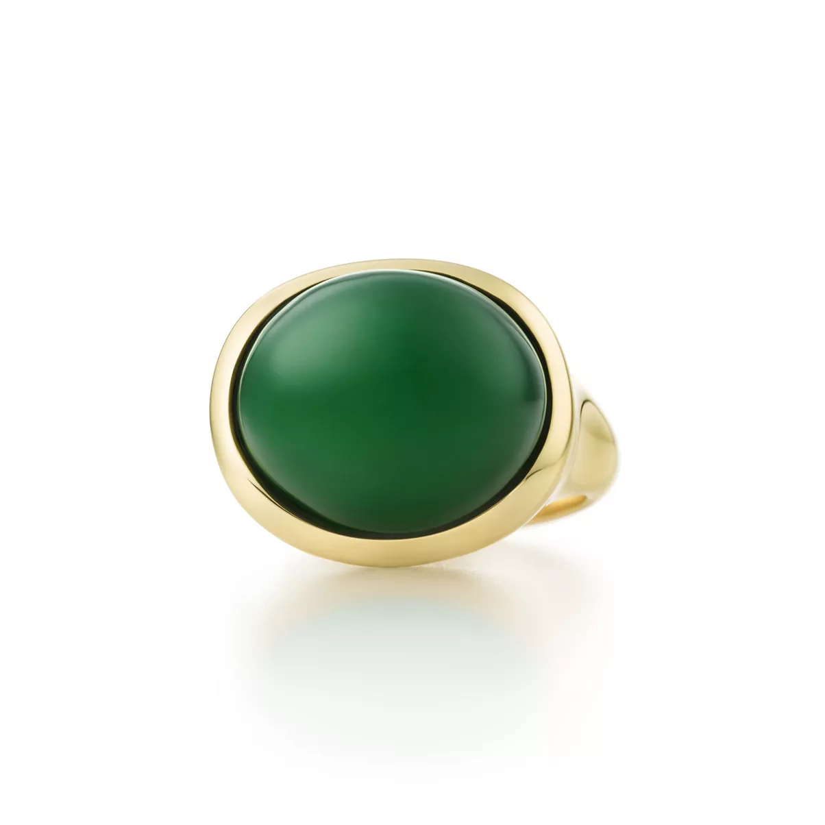 Cabochon Ring in Yellow Gold with Green Nephrite Jade