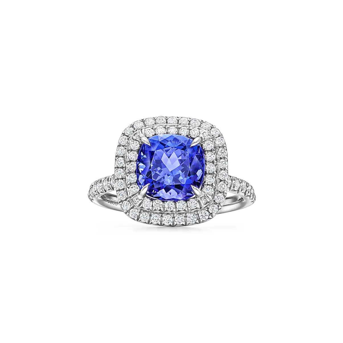 Ring in Platinum with a Tanzanite and Diamonds
