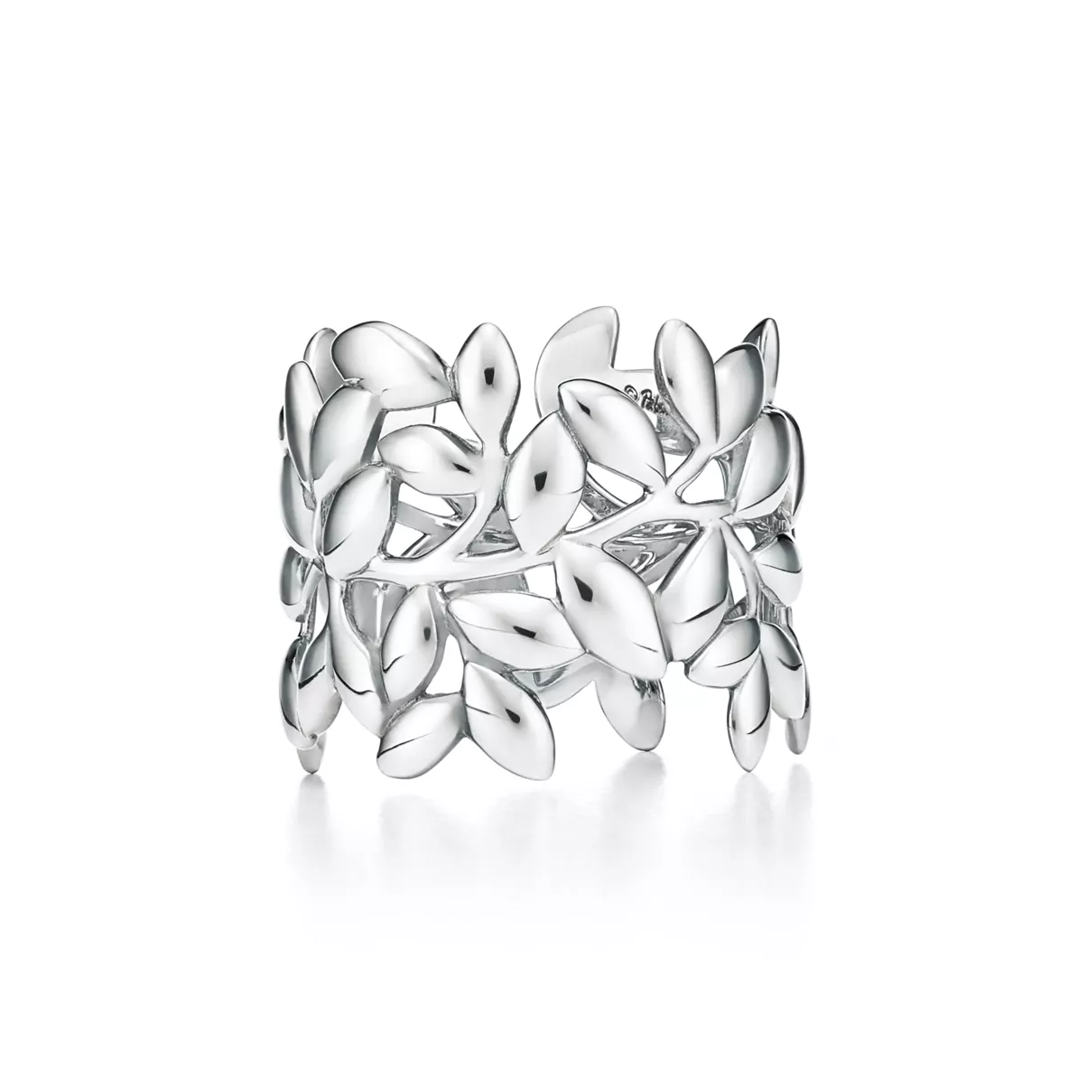Olive Leaf Band Ring in Silver